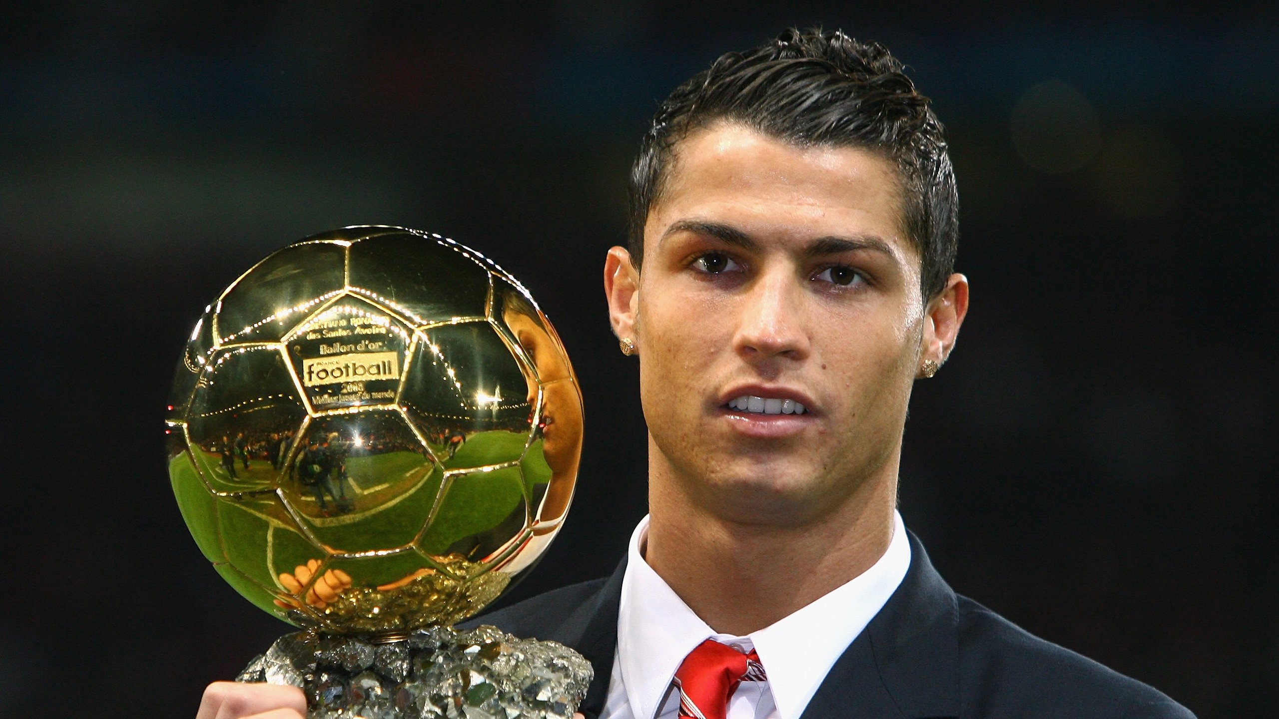 F1赛车赛场焦点!阿根廷队对阵法国队,核心球员受伤,球队前景蒙阴影